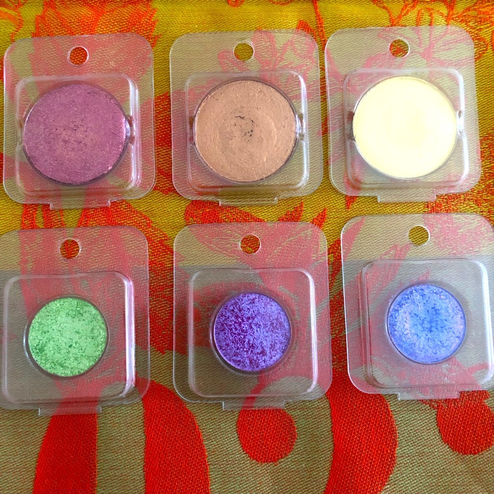 JD Glow and Glaminatrix eyeshadow singles bundle